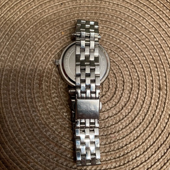 Michael Kors Woman’s Watch silver with CZ around